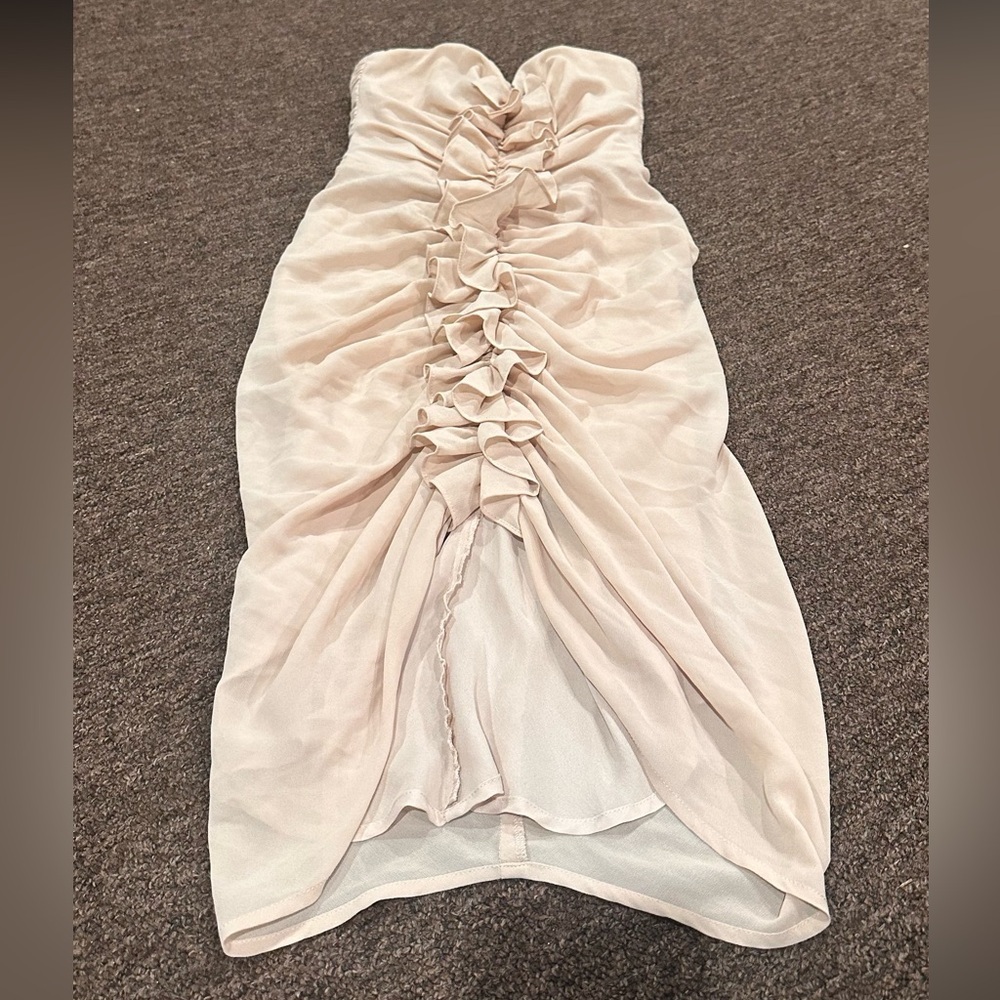 H&M Dress Size 2 Nude Strapless Ruffle Front Sweetheart Neck
